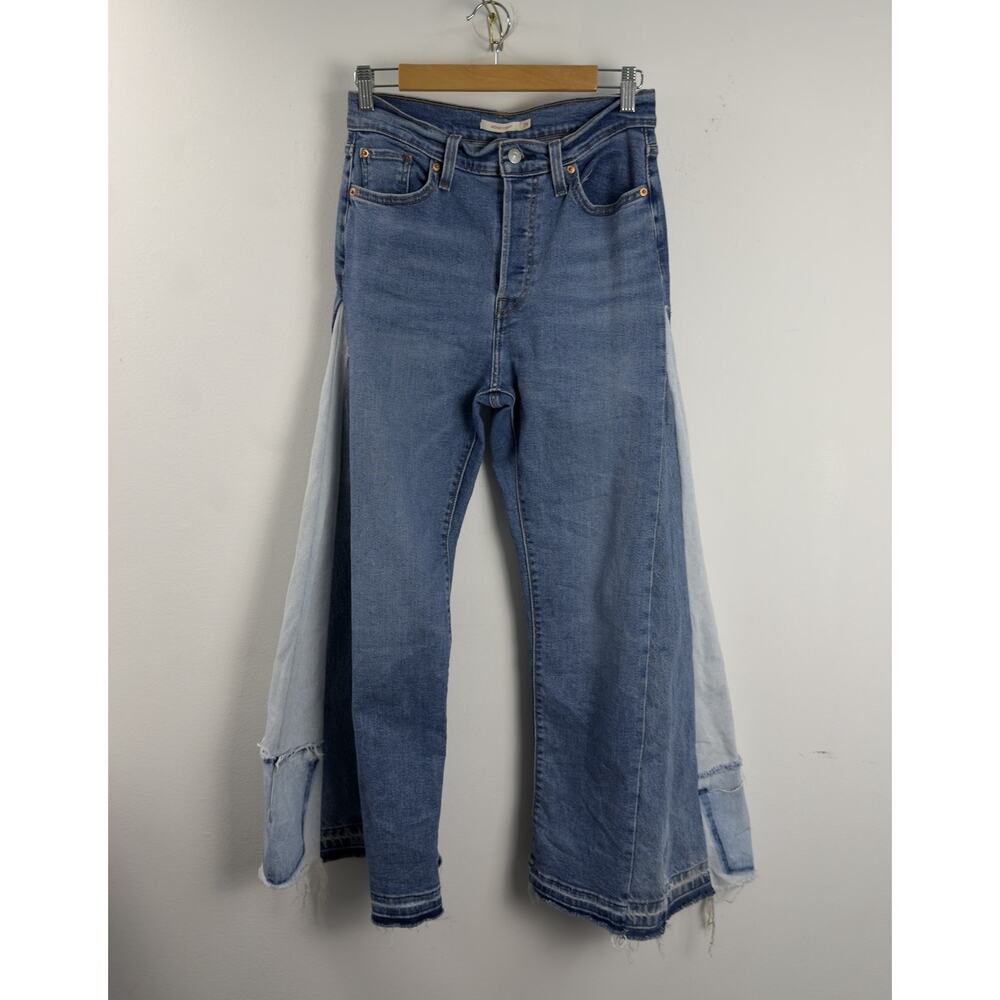 Levis Women's Premium Wedgie Bootcut Handmade Panel Jeans Size 29